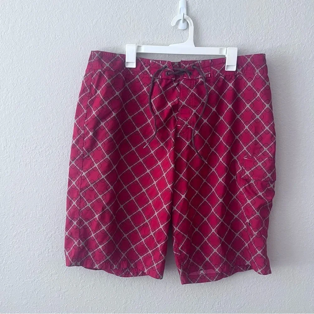 Oakley Swim Trunks Mens Red Diamond Board Shorts Drawstring Surf Pocket Size 38